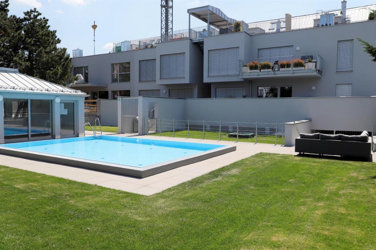 Rooftop Terrace, Free Garage Parking And Pool! Wien Eksteriør billede